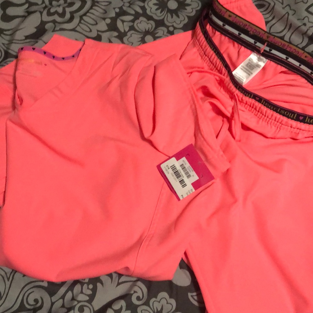 Heart and soul scrub set